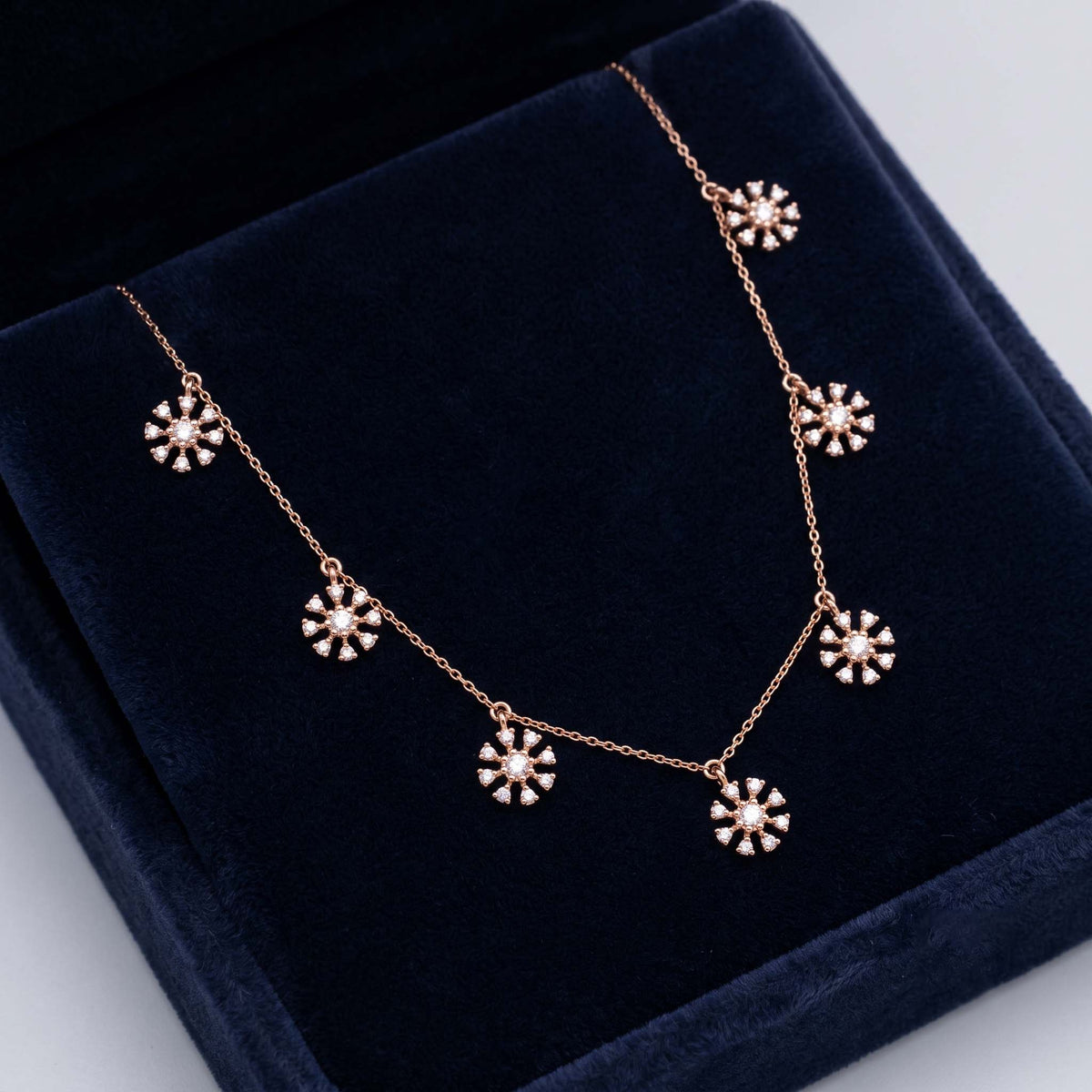 Radiant Vine  Necklace Set