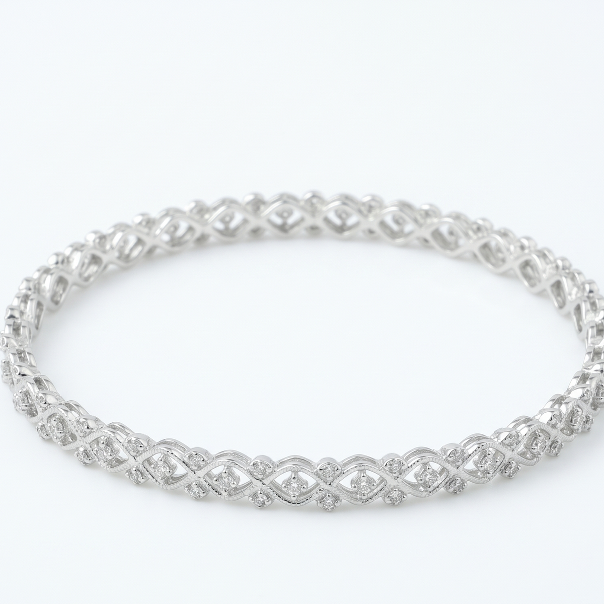 Waves & Lattice Diamond Bangle